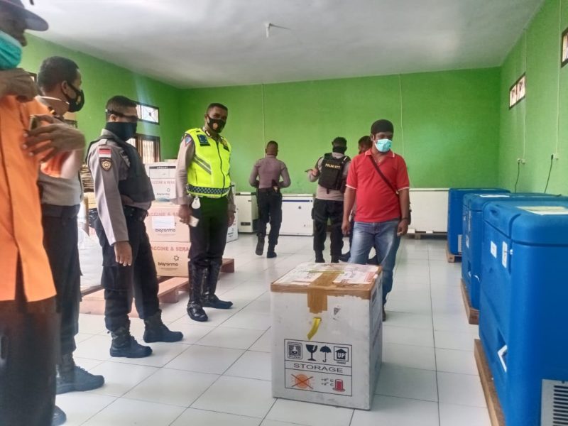 Vaksin Simovac diamankan di Gedung Farmasi, Jumat (23/4) (foto: istimewa)
