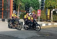 Pengukuran suhu tubuh pelajar SMK Negeri 1 Maumere, Jumat (21/5)