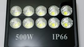 Contoh lampu sorot LED 500 Watt