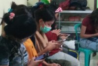 Anak-anak di bawah umur pekerja pada sejumlah pub di Maumere sedang berada di TRuK Maumere, Selasa (15/6) malam