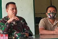 Dandim Sikka Letkol Inf Mohamad Jafar (kiri) didampingi Kasdim Sikka Mayor Inf Pande Gede Swiyatmika saat silaturahmi bersama wartawan, Jumat (25/6)