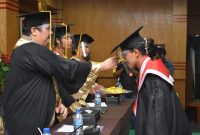 Wisuda Angkatan III Akademi Farmasi Santo Fransiskus Xaverius, Kamis (3/6) (foto: istimewa)