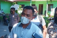 Kasubdit IV Renakta Ditreskrimum Kompol Mohamad Mukhson memberikan keterangan kepada wartawan di Maumere, Jumat (2/7)