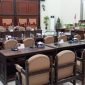 Tujuh anggota DPRD Sikka mengikuti rapat LKPJ 2000 secara offline, sementara yang lainnya mengikuti secara online, Jumat (9/7)