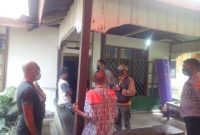 Suasana di rumah duka pasien yang meninggal akibat Covid, Minggu (4/7) (foto: istimewa)