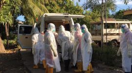 Suasana di rumah duka, Minggu (11/7) (foto: istimewa)
