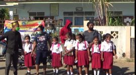 Sejumlah pelajar terpaksa dipulangkan setelah pembatalan KBM Tatap Muka Terbatas, Senin (26/7) (foto: istimewa)