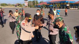 Rombongan petinggi TNI Polri tiba di Bandara Frans Seda Maumere,.Selasa (27/7)