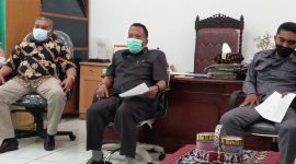 Pimpinan DPRD Sikka menggelar konperensi pers tentang pinjaman daerah, Senin (2/8)