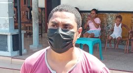 Reynold Bliong memberikan keterangan kepada wartawan, Selasa (10/8)