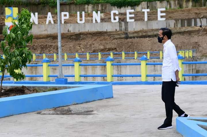 Presiden Jokowi saat meresmikan Bendungan Napun Gete di Kabupaten Sikka beberapa waktu lalu (foto: istimewa)