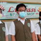 Pelajar SMPK Frater yang lolos tingkat propinsi, dari kiri ke kanan Jocelyn Jeanny Jepira, Aaron Evander Kurniawan dan Sixtia Amelia Mekeng