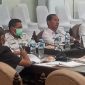 Sekda Sikka Adrianus Firminus Parera saat rapat anggaran bersama Banggar membahas PPAS Tahun 2022, Rabu (29/9)
