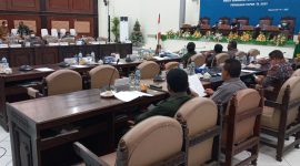 Suasana sidang paripurna, Selasa (2/11)