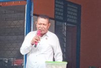 Kepala BPBD Sikka Mohammad Daeng Bakir berbicara pada acara perpisahan, Rabu (22/12)