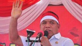 Mantan Gubernur NTT Frans Leburaya