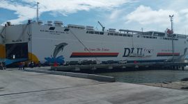 KM Dharma Rucitra VII bersandar di Pelabuhan Laurens Say Maumere, Senin (10/1) pagi