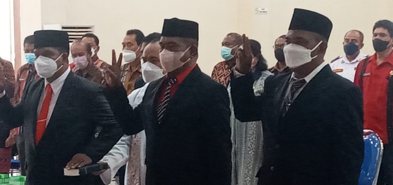 Tiga Pejabat Pimpinan Tinggi Pratama dilantik Bupati Sikka, Selasa (11/1) 