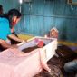 Jenazah korban yang meninggal akibat DBD, disemayamkan di rumah duka, Kamis (13/1)