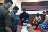 Penampakan perempuan misterius di Kantor Kejaksaan Negeri Sikka, Kamis (27/1)