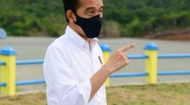 Presiden Jokowi saat meremikan Bendungan Napun Gete di Kabupaten Sikka