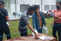 Karyawan BNI Maumere yang terkonfirmasi positip sedang berada di lokasi isolasi terpusat, Sabtu (12/2) 