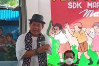 Duta Baca Indonesia Gola Gong saat kunjungan ke SDK Maria Ferrari, Selasa (22/3)