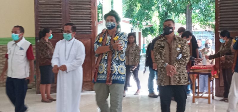 Kunjungan Duta Baca Indonesia di SMPK Frater Maumere, Selasa (22/3)