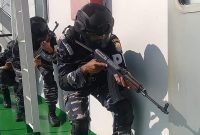 Tim Anti Teror Lanal Maumere 