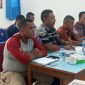 Kadis Pertanian Sikka Yohanes Emil Sarriawan bersama kepala-kepala bidang pada Rapat Pansus 2 LKPJ TA 2021, Jumat (1/4)