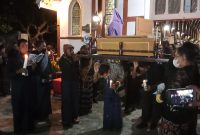 Proses Logu Senhor di Kampung Sikka, Jumat (15/4) (foto: istimewa)