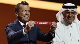 Mantan pemain sepak bola Brasil, Cafu ikut ambil bagian pada drawing Piala Dunia 2022 Qatar, Jumat (1/4) WIB