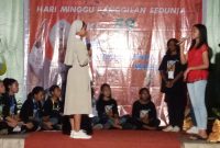 Drama panggilan yang dilakonkan Sekar Stasi Santo Yohanes Paulus II Centrum pada Pentas Seni penggalangan dana renovasi Gereja Centrum, Minggu (8/5)