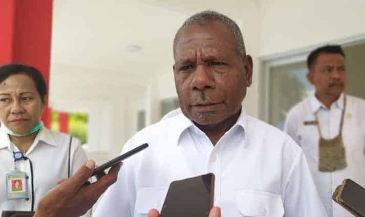Bupati Jayapura Mathius Awoirouw