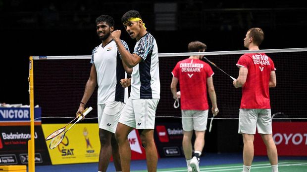 Ekspresi ganda putra India setelah mengalahkan pasangan Denmark pada babak semifinal Thomas Cup, Jumat (13/5) 