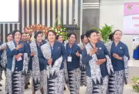 Sejumlah bidan di Kecamatan Nita pose bersama sebelum pelaksanaan Musyawarah Ranting, Sabtu (4/6) 