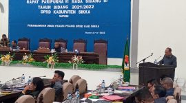 Anggota Fraksi Partai Nasdem Fransiskus Bari sedang membacakan pemandangan umum fraksi, Selasa (28/6) 