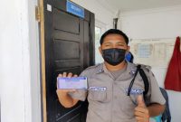 Agustinus Rendy Bere, petugas keamanan yang telah menjadi peserta JKN-KIS