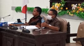 Pimpinan Komisi 3 DPRD Petrus da Silva dan Yoseph Don Bosko saat Psnsus LHP BPK beberapa waktu lalu
