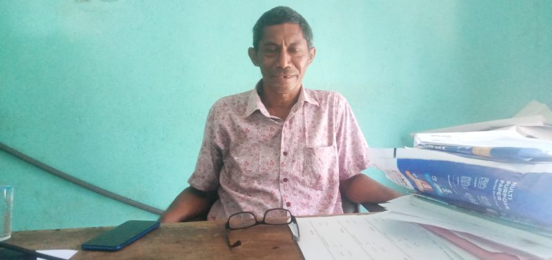 Ketua Panitia Pilkades Reroroja Polikarpus Sangsubari