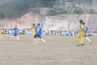 PS Malaka dan Persematim Manggarai Timur pada partai perdana Liga 3 ETMC Tahun 2022 di Kabupaten Lembata, Jumat (9/9)