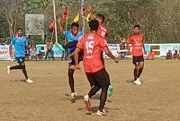 Bentrok PSN Ngada dan Persena Nagekeo di GOR 99 Lewoleba, Jumat (16/9)