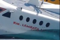 Detik-detik KM Lembata Labalekan Express tenggelam di dermaga Lewoleba, Rabu (28/9) (foto: istimewa)