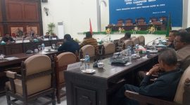 Suasana sidang paripurna pembahasan RAPBD Kabupaten SikkaTA 2023, Rabu (15/11) 
