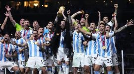 Euforia pemain Argentina setelah berhasil menjadi juara dunia tahun 2022, Minggu (18/12) malam WIB