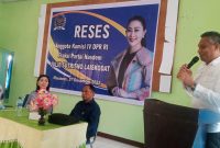 Bupati Sikka Fransiskus Roberto Diogo  membuka reses anggota Komisi 4 DPR RI Julie Sutrisno Laiskodat, Rabu (7/12)