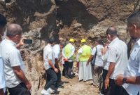 Bupati Sikka Fransiskus Roberto Diogo bersama Uskup Maumere melakukan peletakkan batu pertama pembangunan menara lonceng pada 2 Pebruari 2022 lalu