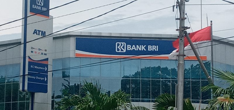 Kantor BRI Cabang Maumere di Jalan Ahmad Yani