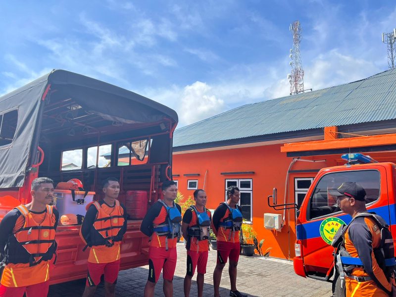 Tim Kansar Maumere sedang persiapan menuju Desa Natakoli, Selasa (21/2)