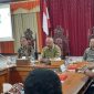 Anggota DPR RI Melchias Markus Mekeng diterima Penjabat Bupati Flotim, di Aula Setda Flotim, Jumat (24/2)